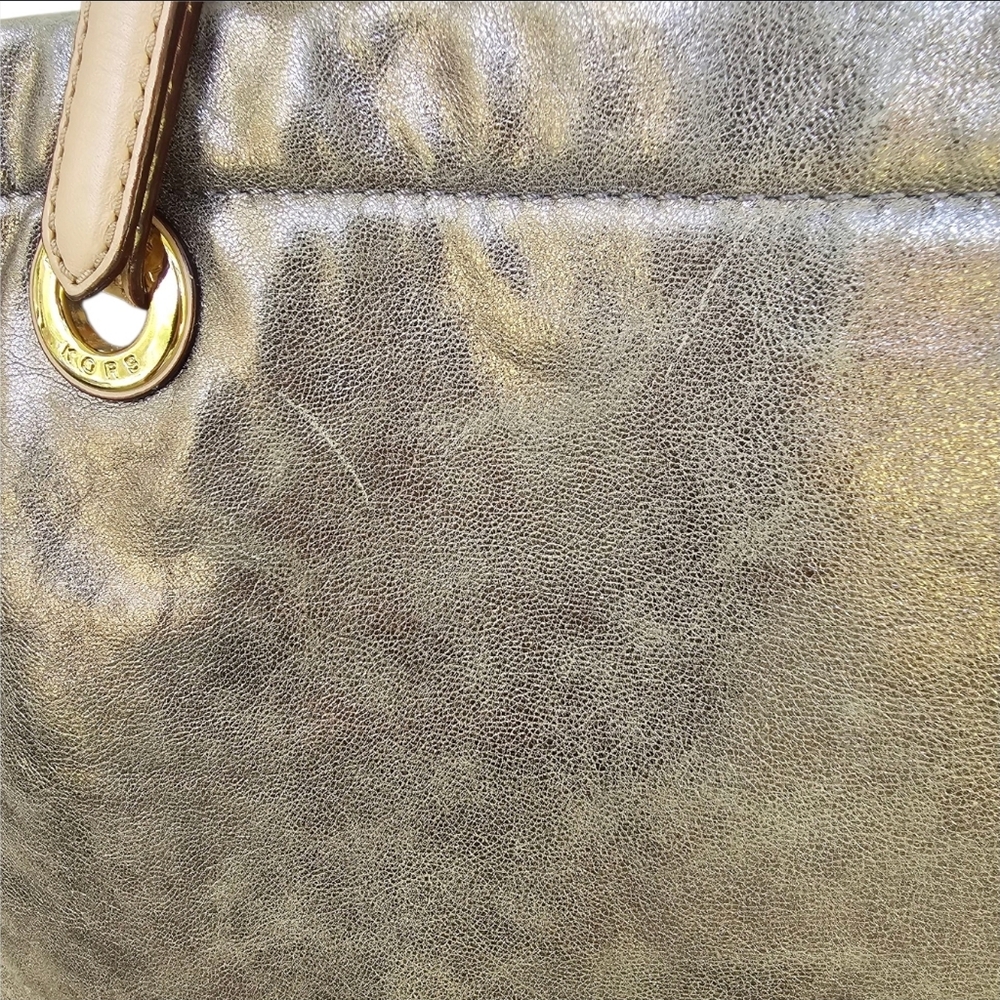 SOLD💥Michael Kors Metallic Leather Jet Set East West Tote - Picture 7 of 8